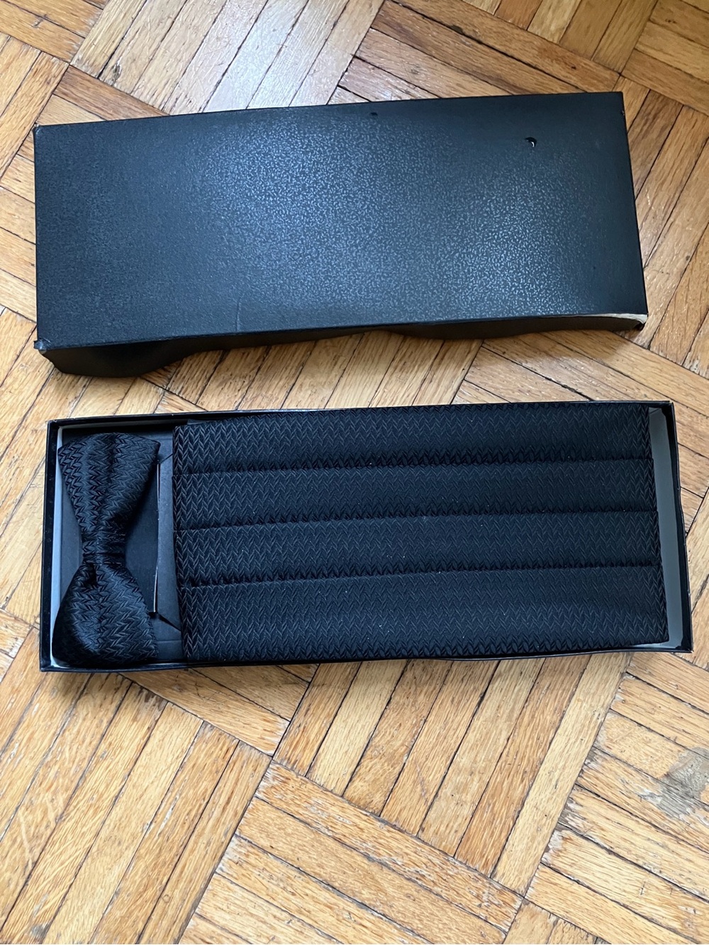Black Men's Bow Tie and Cummerbund Set